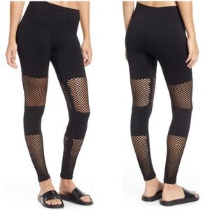 Ivy Park Active Circle Knit Leggings Womens Size S/M Black Fishnet Panels